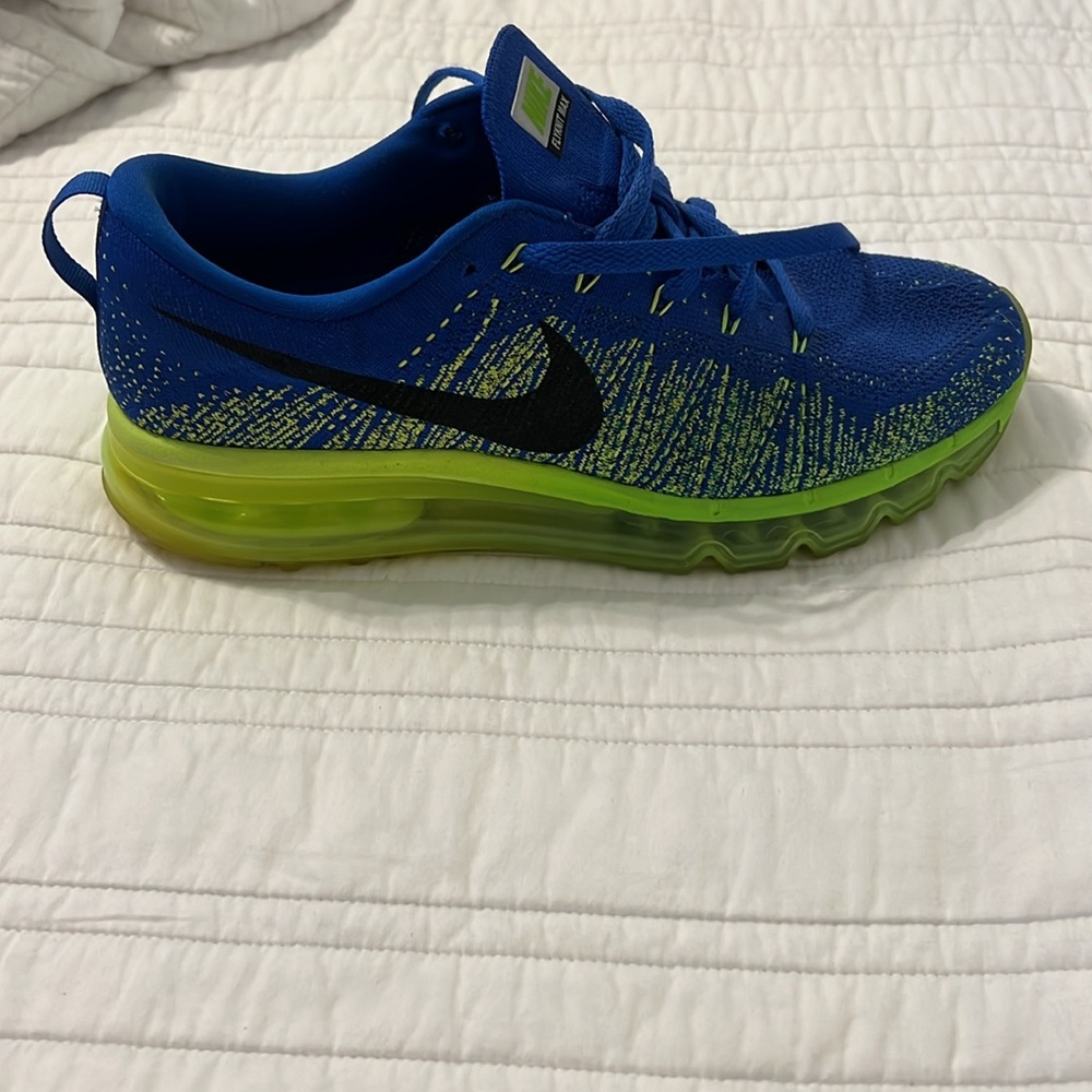 Nike Flyknit Max Mens